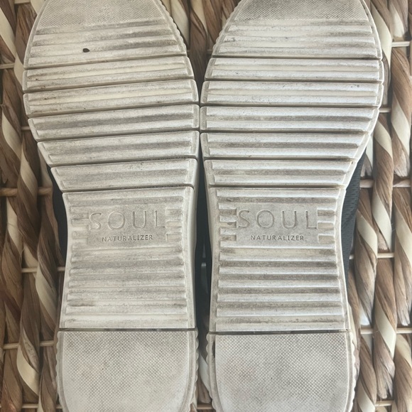 SOUL Naturalizer Black Slip-On Loafers - Picture 5 of 7